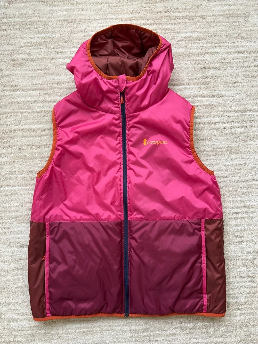 Like New Cotopaxi Teca Calido Hooded Vest Reversible Insulated Pink Brown Large